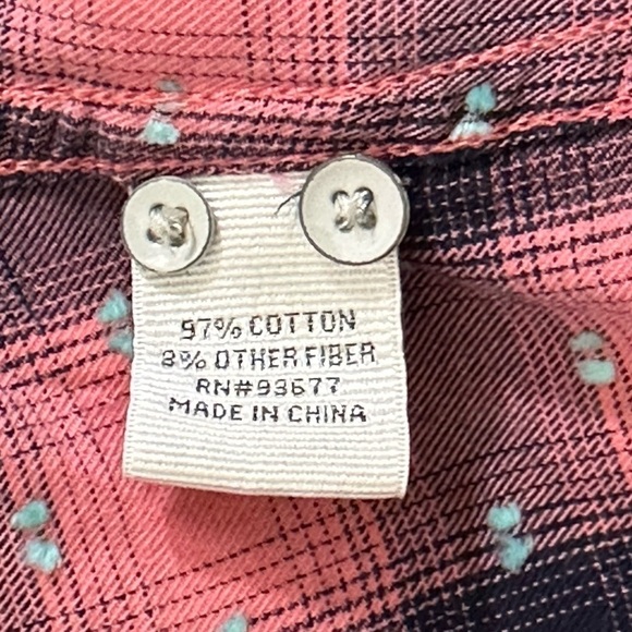 Stylus sz lg button down shirt in a blue and pink plaid - Picture 11 of 12